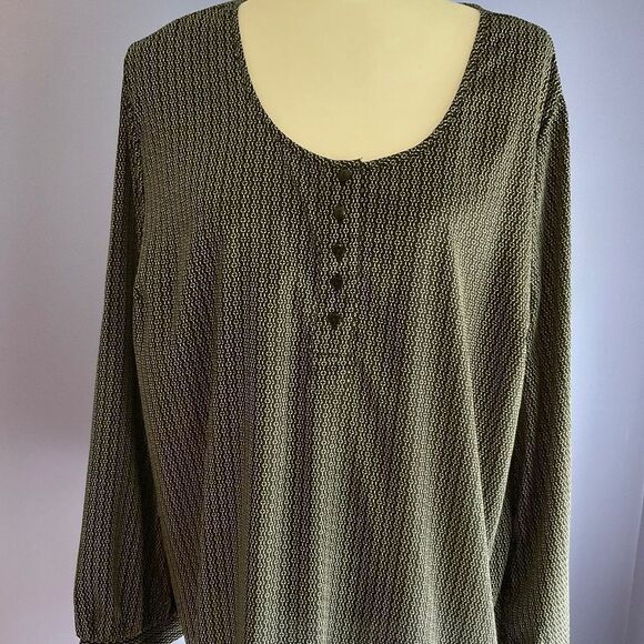 Black/White Patterned Pullover Peasant Type Blouse size 1X - Picture 1 of 7